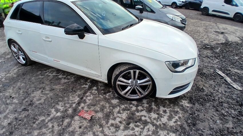 2014 AUDI A3