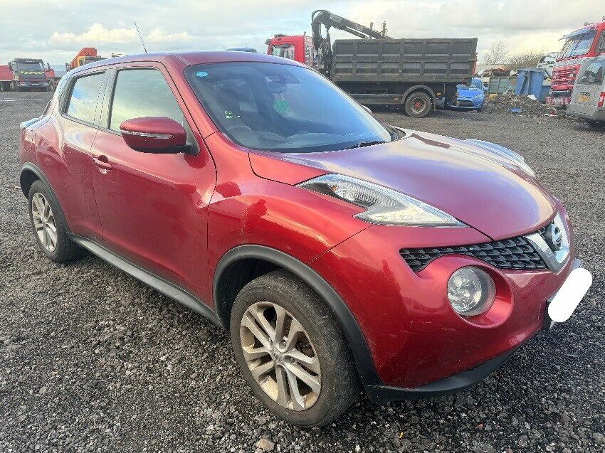 2015 NISSAN JUKE