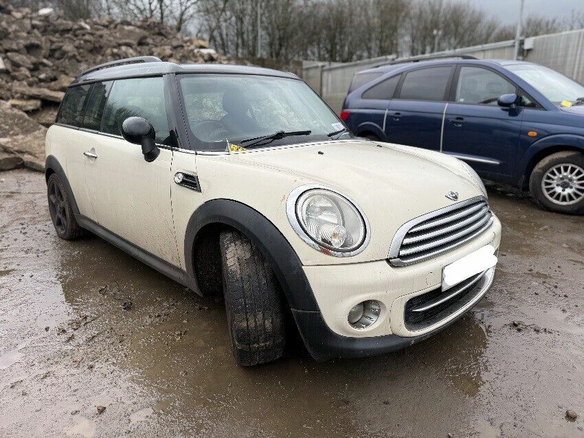 2011 MINI CLUBMAN
