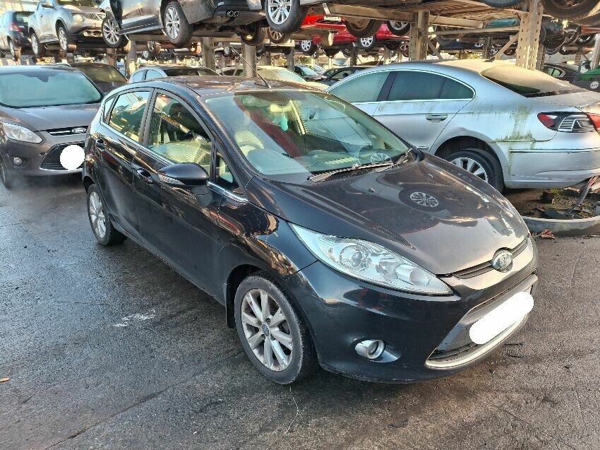 2010 FORD FIESTA