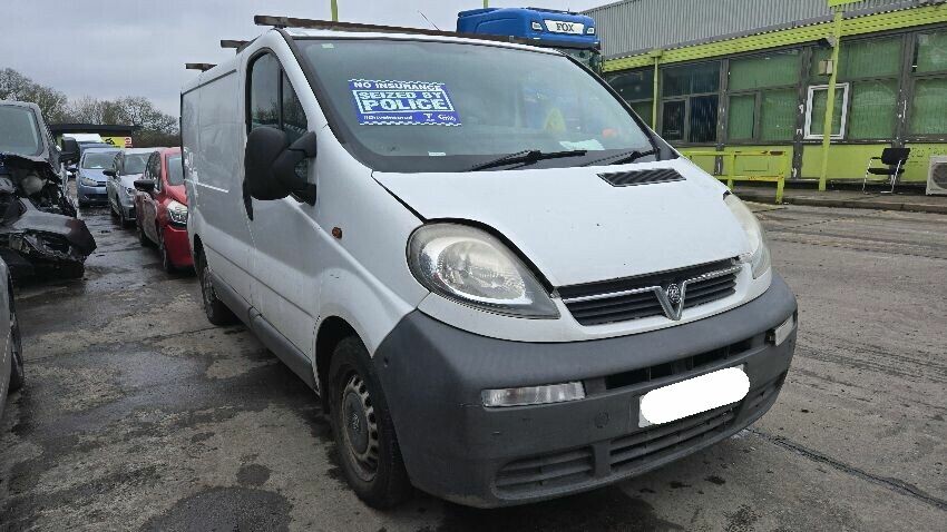 2005 VAUXHALL VIVARO