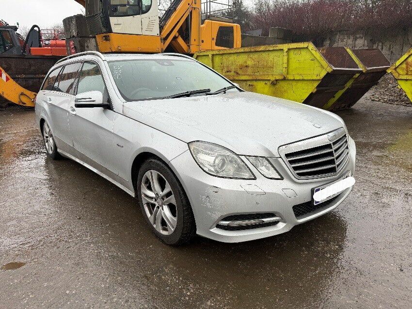 2010 MERCEDES E-CLASS