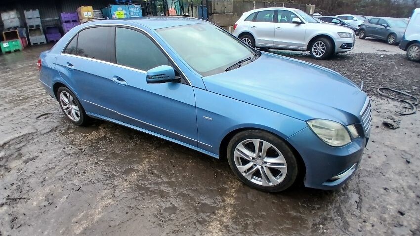 2011 MERCEDES E-CLASS