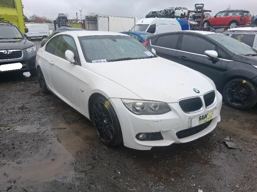 2011 BMW 3 SERIES