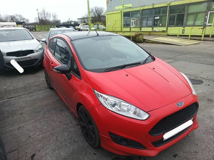 2015 FORD FIESTA