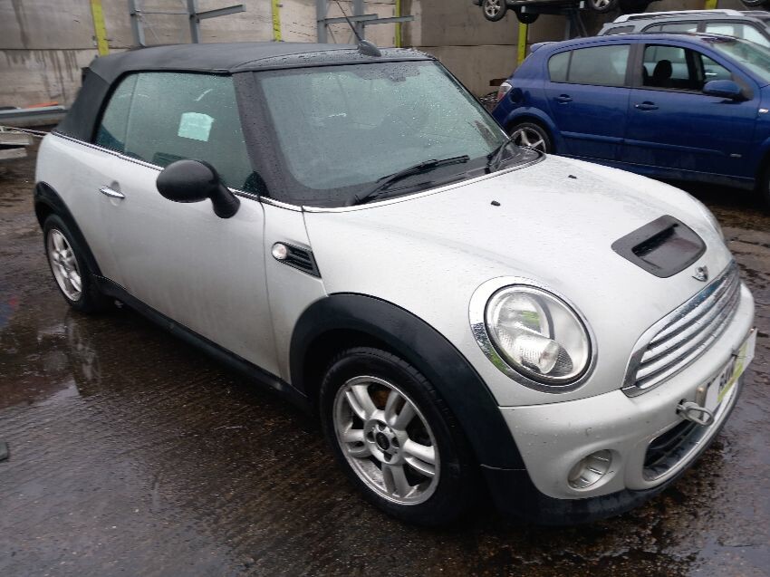 2014 MINI CONVERTIBLE