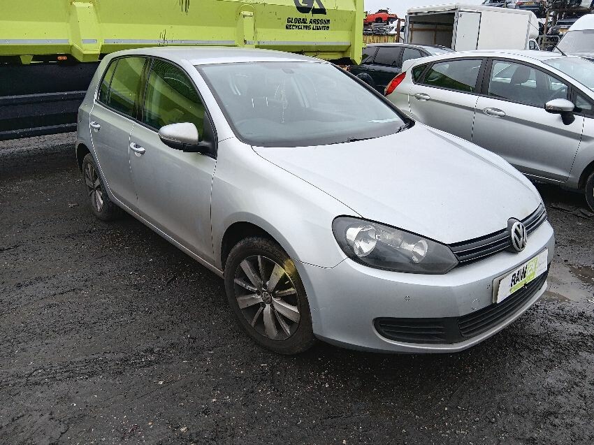 2012 VOLKSWAGEN GOLF