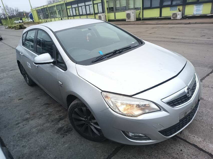 2012 VAUXHALL ASTRA