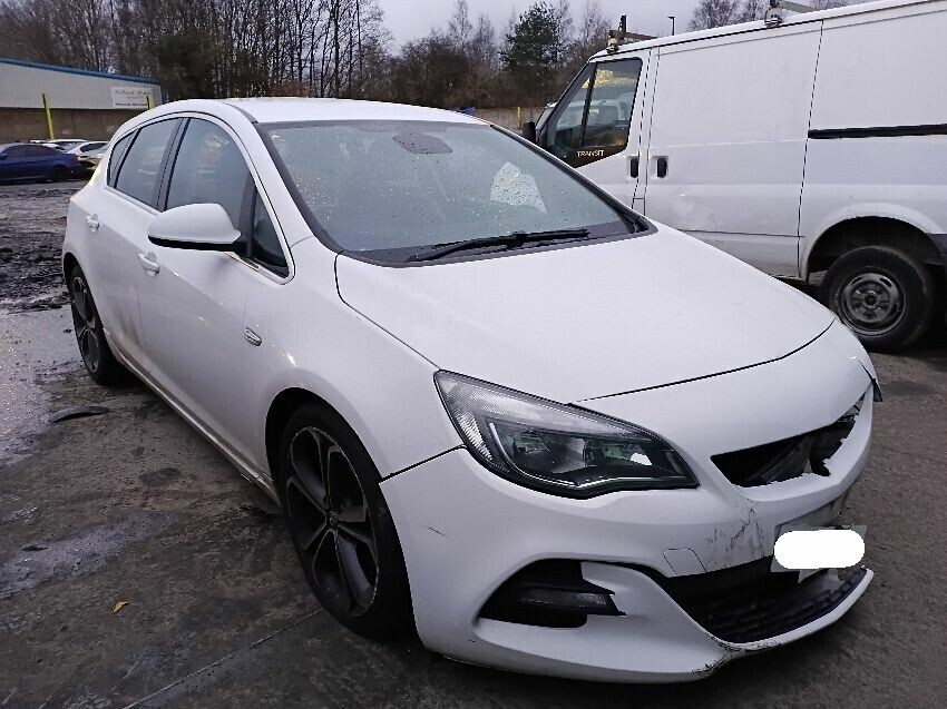 2014 VAUXHALL ASTRA