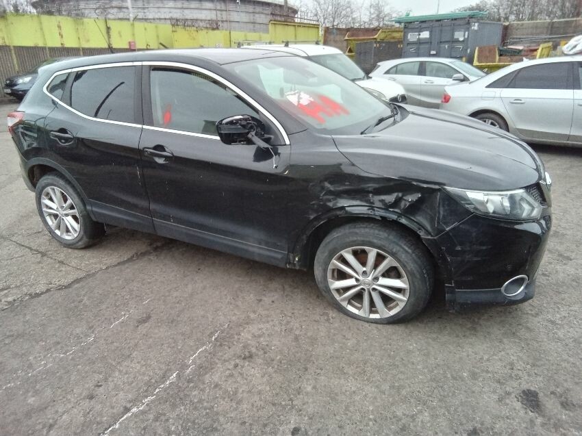 2015 NISSAN QASHQAI