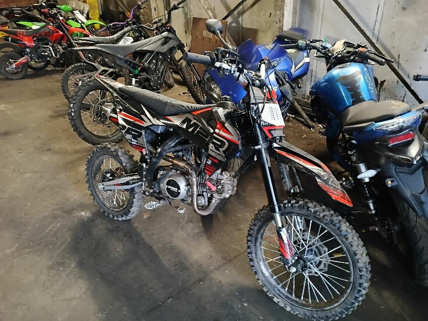  MOTORCYCLE MOTORCYCLE