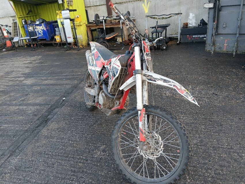  M2R MOTOR CROSS BIKE - MZR
