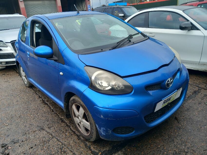 2010 TOYOTA AYGO