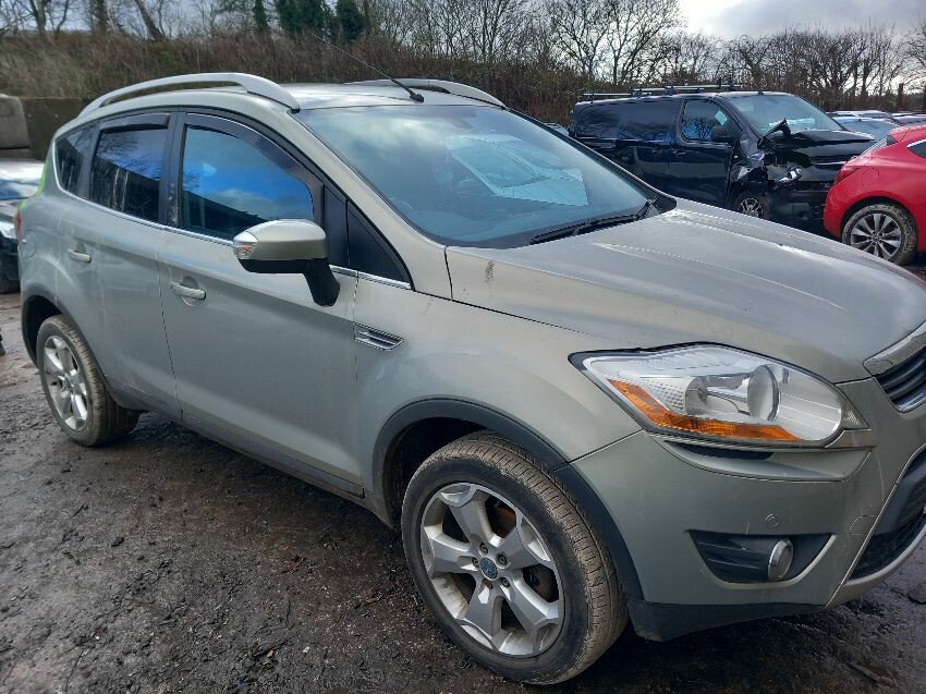 2010 FORD KUGA