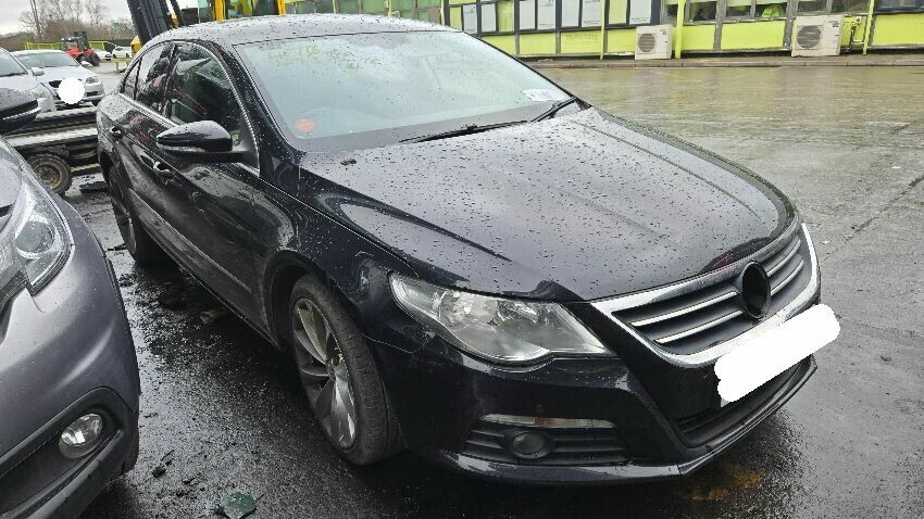 2011 VOLKSWAGEN PASSAT