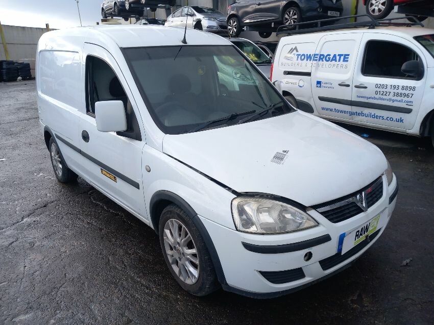 2011 VAUXHALL COMBO