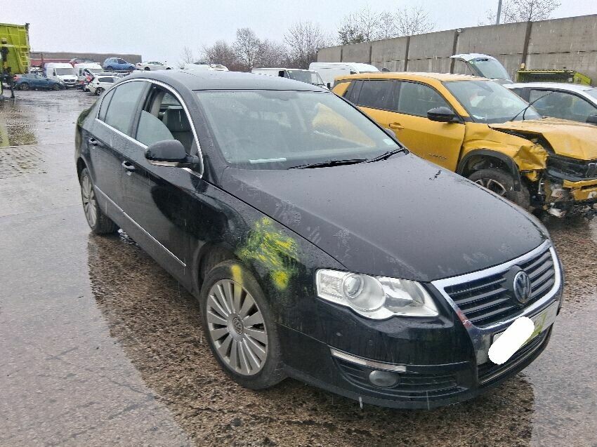 2010 VOLKSWAGEN PASSAT