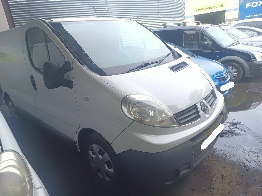 2014 RENAULT TRAFIC