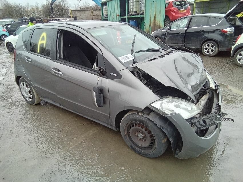 2011 MERCEDES A-CLASS