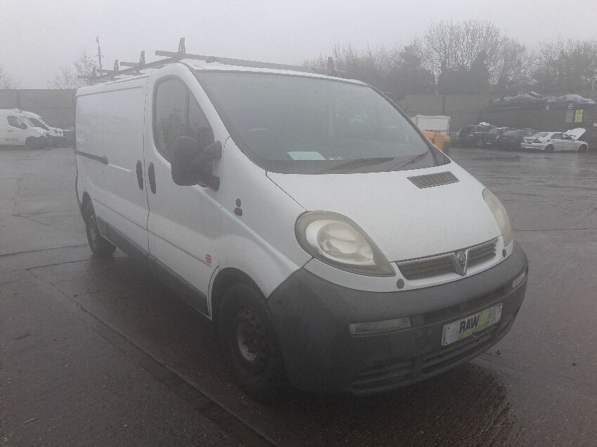 2006 VAUXHALL VIVARO