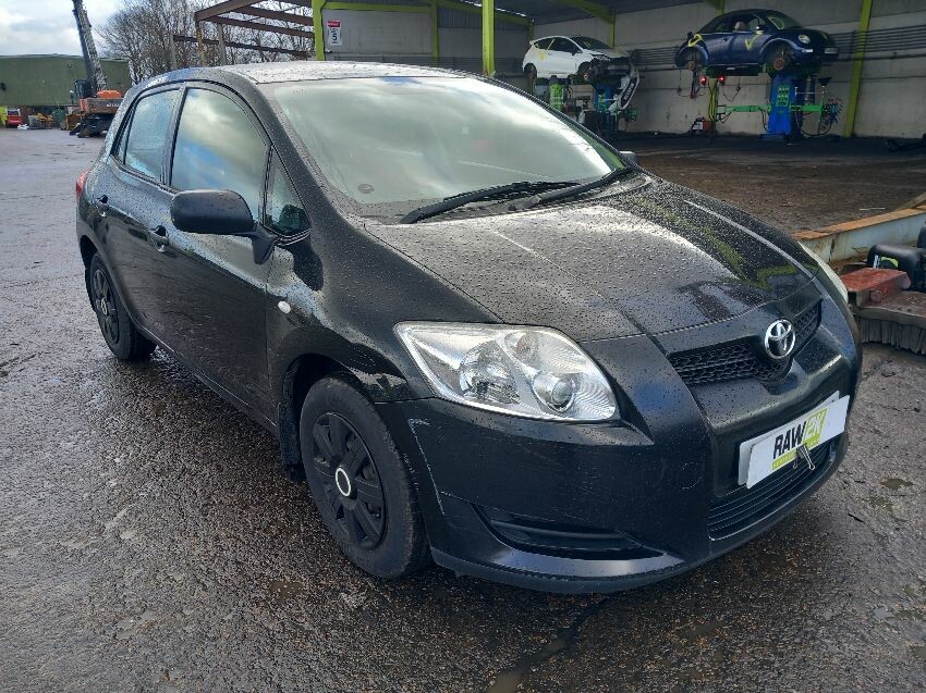 2007 TOYOTA AURIS