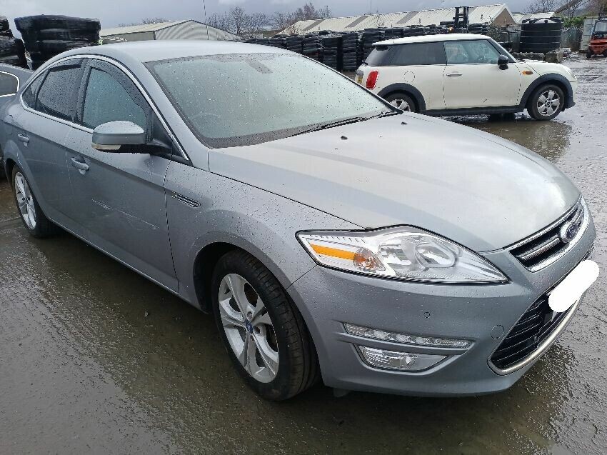 2014 FORD MONDEO
