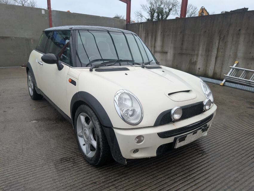 2006 MINI HATCH