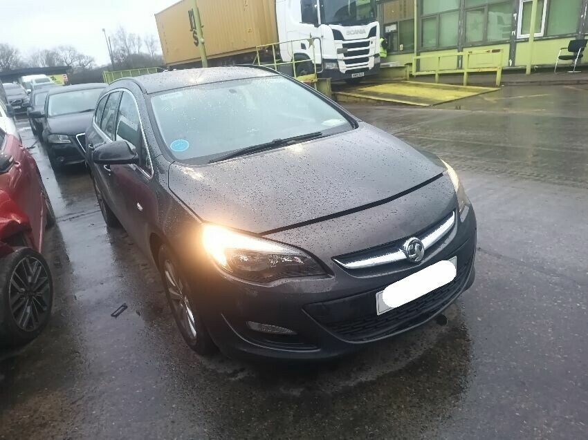 2015 VAUXHALL ASTRA