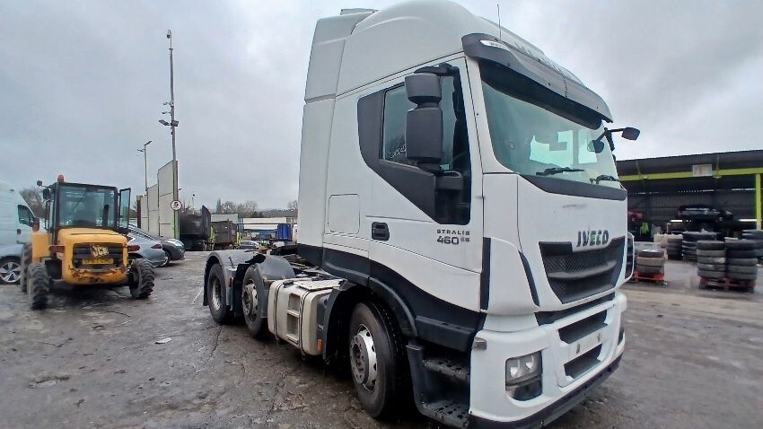 2015 IVECO STRALIS
