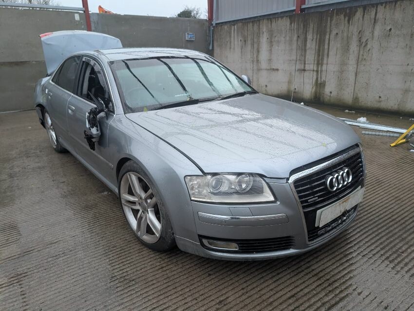 2008 AUDI A8