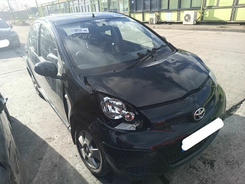 2010 TOYOTA AYGO