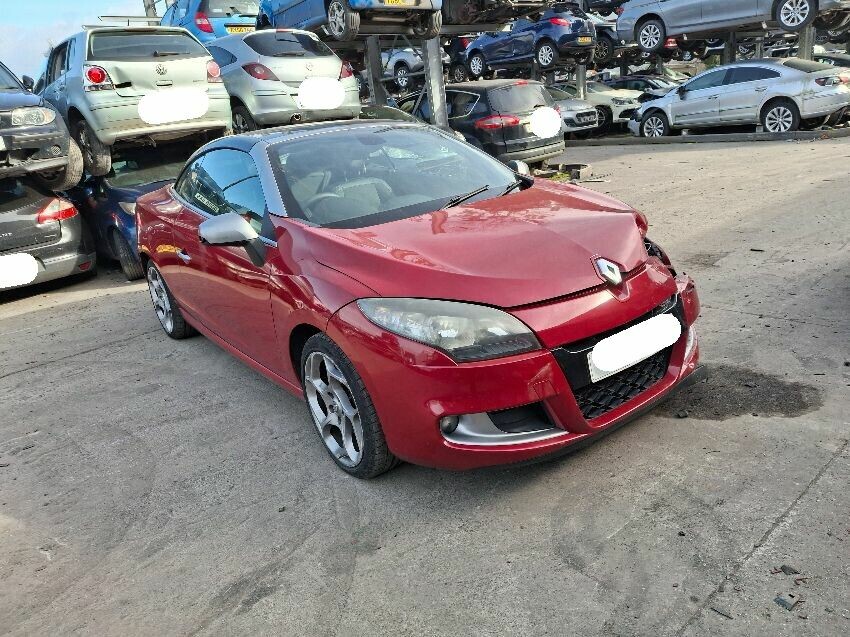2011 RENAULT MEGANE