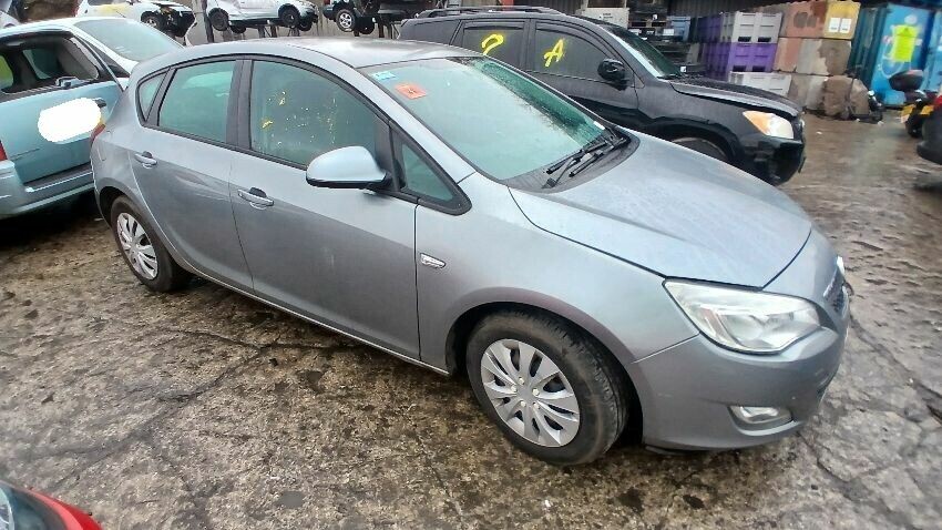 2010 VAUXHALL ASTRA