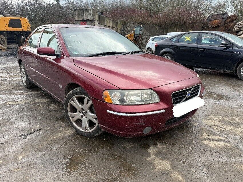 2004 VOLVO S60