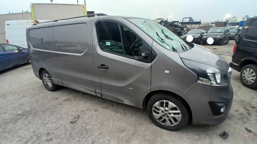 2017 VAUXHALL VIVARO
