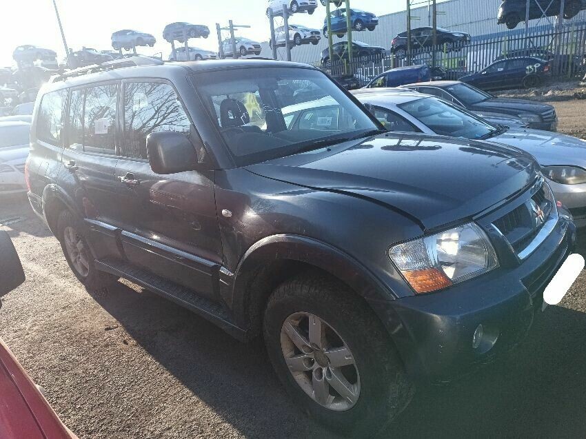 2006 MITSUBISHI SHOGUN