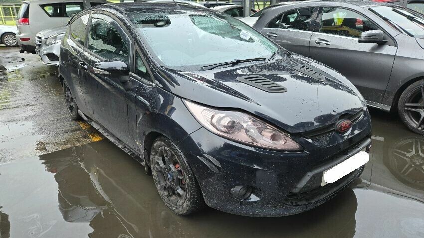 2012 FORD FIESTA