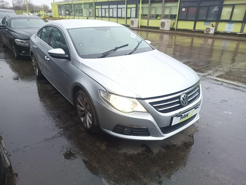 2009 VOLKSWAGEN PASSAT