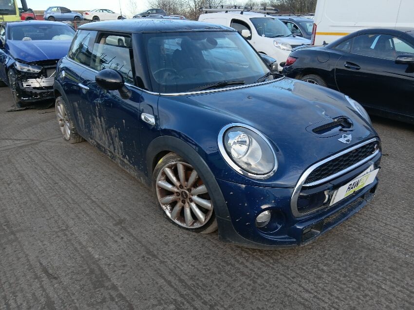 2015 MINI HATCH