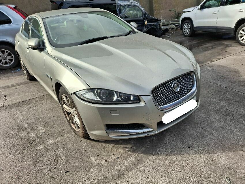 2012 JAGUAR XF