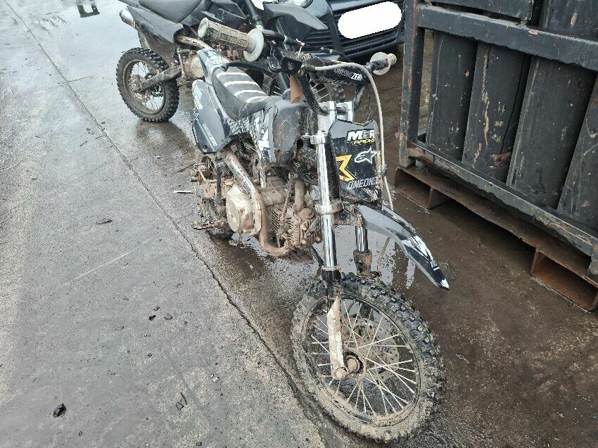  MOTORCYCLE MOTORCYCLE