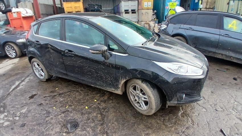 2013 FORD FIESTA