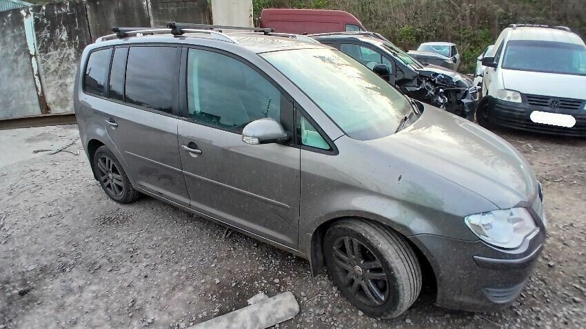 2008 VOLKSWAGEN TOURAN