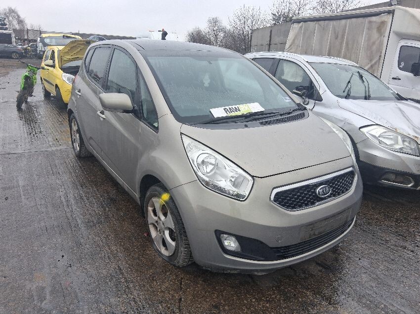 2012 KIA VENGA