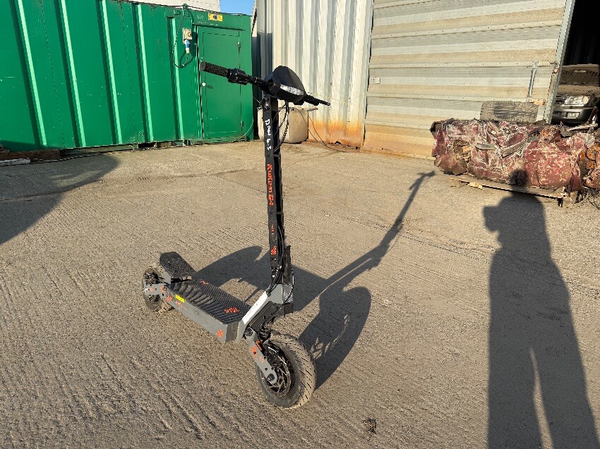  ELECTRIC SCOOTER ELECTRIC SCOOTER