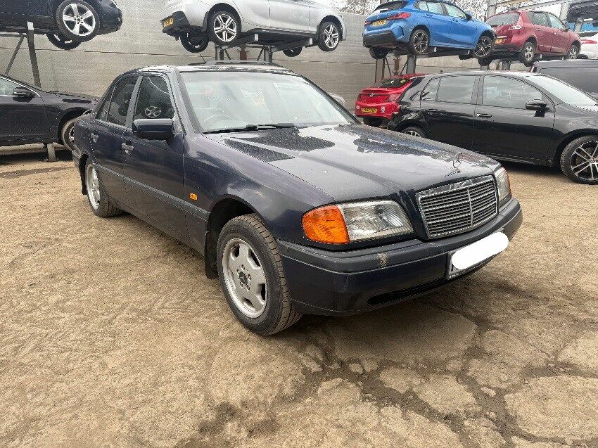 1995 MERCEDES C-CLASS