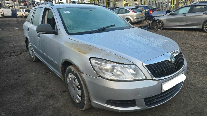 2011 SKODA OCTAVIA