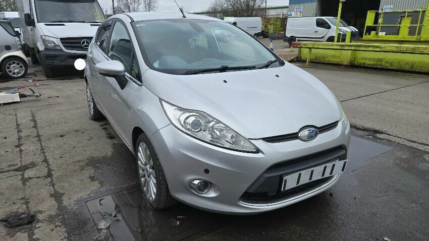 2009 FORD FIESTA