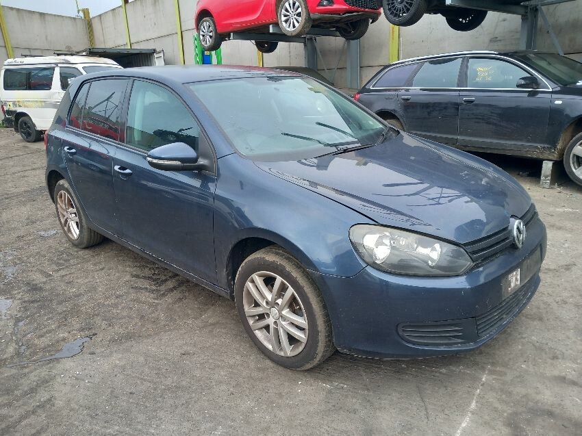 2009 VOLKSWAGEN GOLF