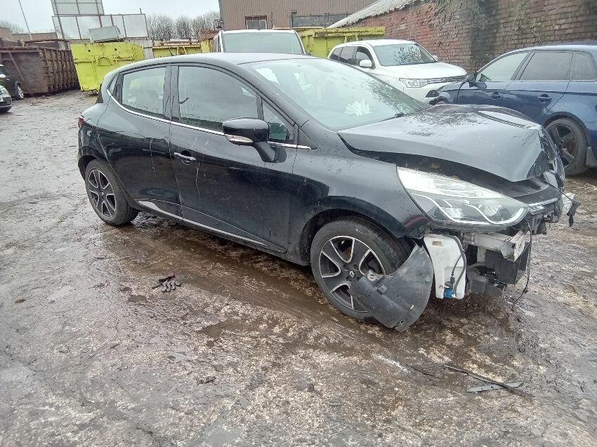 2014 RENAULT CLIO